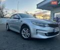 Серый Киа K5, объемом двигателя 2 л и пробегом 292 тыс. км за 11000 $, фото 1 на Automoto.ua