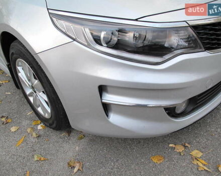 Сірий Кіа K5, об'ємом двигуна 2 л та пробігом 291 тис. км за 12800 $, фото 39 на Automoto.ua