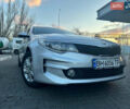 Серый Киа K5, объемом двигателя 2 л и пробегом 292 тыс. км за 11000 $, фото 14 на Automoto.ua