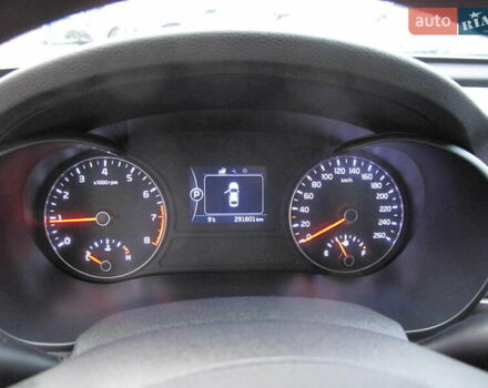 Сірий Кіа K5, об'ємом двигуна 2 л та пробігом 291 тис. км за 12800 $, фото 42 на Automoto.ua