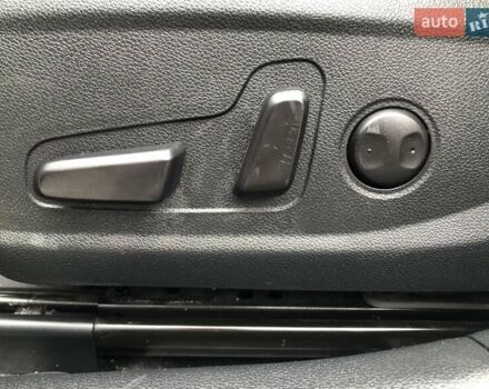 Серый Киа K5, объемом двигателя 2 л и пробегом 320 тыс. км за 11990 $, фото 11 на Automoto.ua