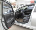 Серый Киа K5, объемом двигателя 2 л и пробегом 327 тыс. км за 11600 $, фото 20 на Automoto.ua