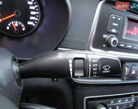 Сірий Кіа K5, об'ємом двигуна 2 л та пробігом 291 тис. км за 12800 $, фото 46 на Automoto.ua