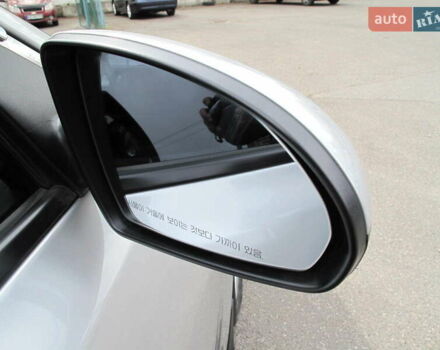 Серый Киа K5, объемом двигателя 2 л и пробегом 327 тыс. км за 11600 $, фото 17 на Automoto.ua