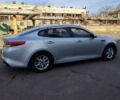 Серый Киа K5, объемом двигателя 2 л и пробегом 280 тыс. км за 10800 $, фото 4 на Automoto.ua