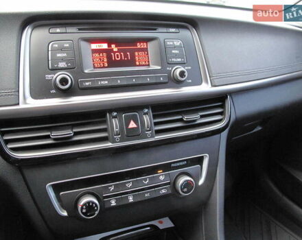 Сірий Кіа K5, об'ємом двигуна 2 л та пробігом 291 тис. км за 12800 $, фото 48 на Automoto.ua