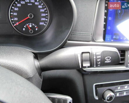 Серый Киа K5, объемом двигателя 2 л и пробегом 327 тыс. км за 11600 $, фото 53 на Automoto.ua