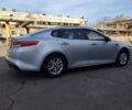 Серый Киа K5, объемом двигателя 2 л и пробегом 280 тыс. км за 10800 $, фото 5 на Automoto.ua