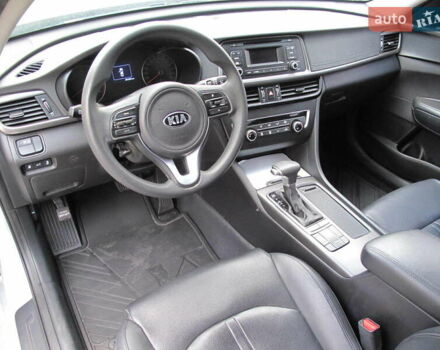 Сірий Кіа K5, об'ємом двигуна 2 л та пробігом 291 тис. км за 12800 $, фото 14 на Automoto.ua