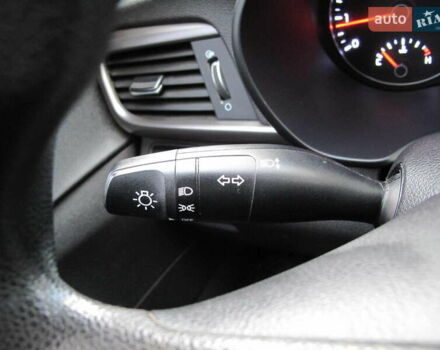 Сірий Кіа K5, об'ємом двигуна 2 л та пробігом 291 тис. км за 12800 $, фото 58 на Automoto.ua