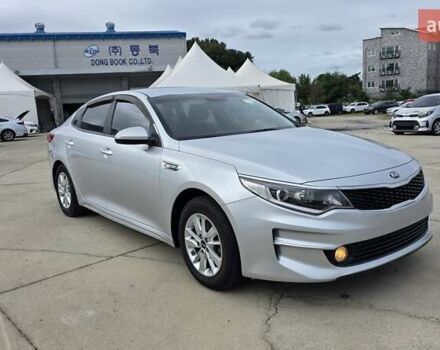 Серый Киа K5, объемом двигателя 2 л и пробегом 190 тыс. км за 12490 $, фото 2 на Automoto.ua