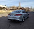 Серый Киа K5, объемом двигателя 2 л и пробегом 280 тыс. км за 10800 $, фото 6 на Automoto.ua