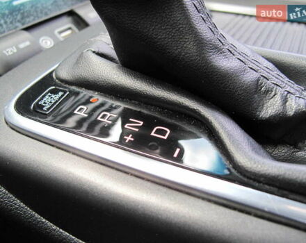 Серый Киа K5, объемом двигателя 2 л и пробегом 327 тыс. км за 11600 $, фото 63 на Automoto.ua