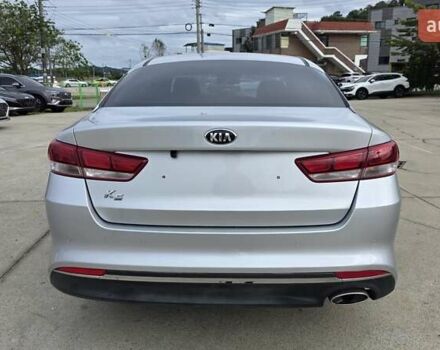 Серый Киа K5, объемом двигателя 2 л и пробегом 190 тыс. км за 12490 $, фото 4 на Automoto.ua