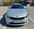 Сірий Кіа K5, об'ємом двигуна 2 л та пробігом 200 тис. км за 10200 $, фото 2 на Automoto.ua