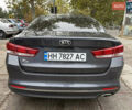 Серый Киа K5, объемом двигателя 2 л и пробегом 153 тыс. км за 13500 $, фото 4 на Automoto.ua