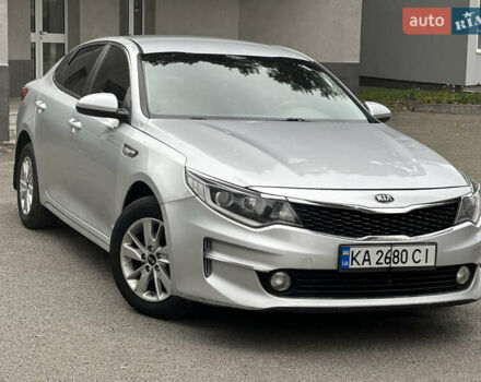 Серый Киа K5, объемом двигателя 2 л и пробегом 305 тыс. км за 10850 $, фото 1 на Automoto.ua