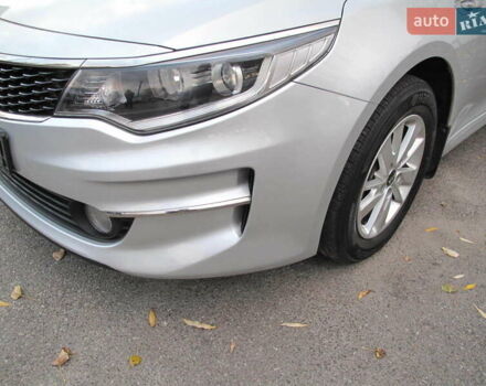 Сірий Кіа K5, об'ємом двигуна 2 л та пробігом 291 тис. км за 12800 $, фото 40 на Automoto.ua