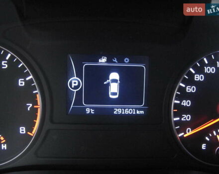 Сірий Кіа K5, об'ємом двигуна 2 л та пробігом 291 тис. км за 12800 $, фото 47 на Automoto.ua