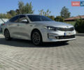 Серый Киа K5, объемом двигателя 2 л и пробегом 73 тыс. км за 15800 $, фото 5 на Automoto.ua