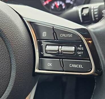 Серый Киа K5, объемом двигателя 2 л и пробегом 206 тыс. км за 14900 $, фото 22 на Automoto.ua