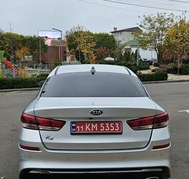 Серый Киа K5, объемом двигателя 2 л и пробегом 206 тыс. км за 14900 $, фото 10 на Automoto.ua