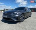 Серый Киа K5, объемом двигателя 2 л и пробегом 205 тыс. км за 17200 $, фото 1 на Automoto.ua
