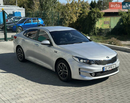 Серый Киа K5, объемом двигателя 2 л и пробегом 73 тыс. км за 15800 $, фото 4 на Automoto.ua