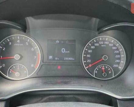 Сірий Кіа K5, об'ємом двигуна 2 л та пробігом 280 тис. км за 8800 $, фото 15 на Automoto.ua