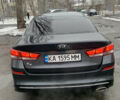 Серый Киа K5, объемом двигателя 2 л и пробегом 187 тыс. км за 17500 $, фото 2 на Automoto.ua