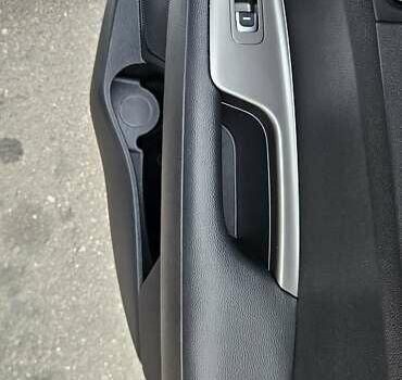 Серый Киа K5, объемом двигателя 2 л и пробегом 206 тыс. км за 14900 $, фото 29 на Automoto.ua