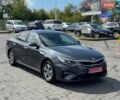 Сірий Кіа K5, об'ємом двигуна 2 л та пробігом 83 тис. км за 17350 $, фото 1 на Automoto.ua