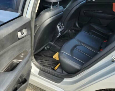 Сірий Кіа K5, об'ємом двигуна 2 л та пробігом 280 тис. км за 8800 $, фото 8 на Automoto.ua
