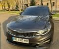 Сірий Кіа K5, об'ємом двигуна 2 л та пробігом 207 тис. км за 16500 $, фото 1 на Automoto.ua