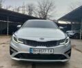 Серый Киа K5, объемом двигателя 2 л и пробегом 176 тыс. км за 16500 $, фото 1 на Automoto.ua