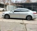 Серый Киа K5, объемом двигателя 2 л и пробегом 176 тыс. км за 16500 $, фото 3 на Automoto.ua