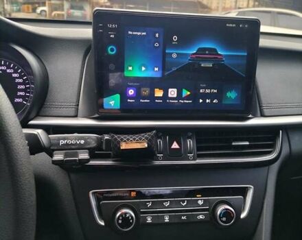Серый Киа K5, объемом двигателя 2 л и пробегом 176 тыс. км за 16500 $, фото 14 на Automoto.ua