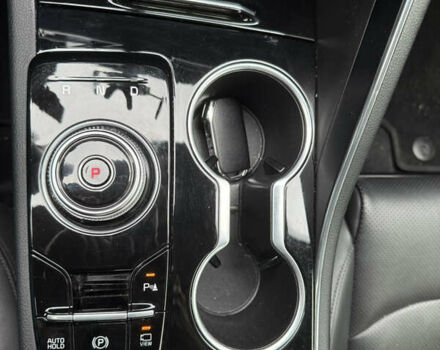 Серый Киа K5, объемом двигателя 2 л и пробегом 115 тыс. км за 29000 $, фото 19 на Automoto.ua