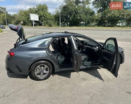 Сірий Кіа K5, об'ємом двигуна 1.6 л та пробігом 76 тис. км за 21300 $, фото 46 на Automoto.ua