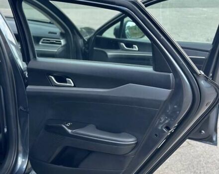 Сірий Кіа K5, об'ємом двигуна 1.6 л та пробігом 76 тис. км за 21300 $, фото 34 на Automoto.ua