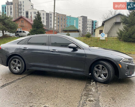 Серый Киа K5, объемом двигателя 1.6 л и пробегом 140 тыс. км за 20500 $, фото 12 на Automoto.ua