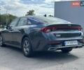 Серый Киа K5, объемом двигателя 1.6 л и пробегом 76 тыс. км за 21500 $, фото 28 на Automoto.ua