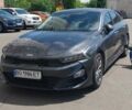 Серый Киа K5, объемом двигателя 2 л и пробегом 196 тыс. км за 19700 $, фото 1 на Automoto.ua