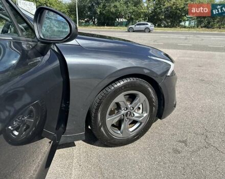 Сірий Кіа K5, об'ємом двигуна 1.6 л та пробігом 76 тис. км за 21300 $, фото 47 на Automoto.ua