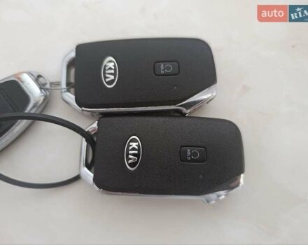 Серый Киа K5, объемом двигателя 2 л и пробегом 193 тыс. км за 20800 $, фото 23 на Automoto.ua