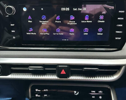 Сірий Кіа K5, об'ємом двигуна 2 л та пробігом 180 тис. км за 21200 $, фото 14 на Automoto.ua