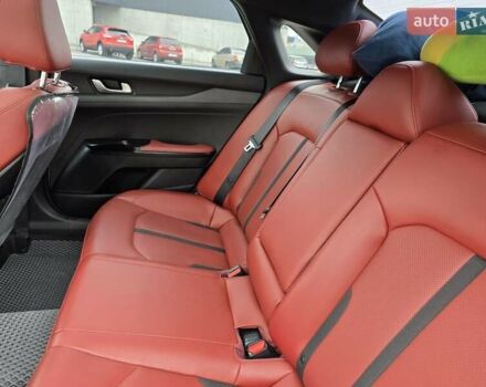 Серый Киа K5, объемом двигателя 1.6 л и пробегом 54 тыс. км за 22800 $, фото 14 на Automoto.ua
