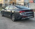 Серый Киа K5, объемом двигателя 1.6 л и пробегом 76 тыс. км за 21500 $, фото 10 на Automoto.ua