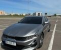 Сірий Кіа K5, об'ємом двигуна 2 л та пробігом 145 тис. км за 22300 $, фото 1 на Automoto.ua