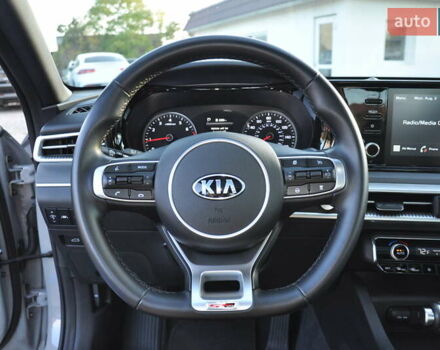 Серый Киа K5, объемом двигателя 1.6 л и пробегом 11 тыс. км за 27700 $, фото 14 на Automoto.ua